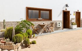 La Graciosita Escapada Costera en La Graciosa by Bayside